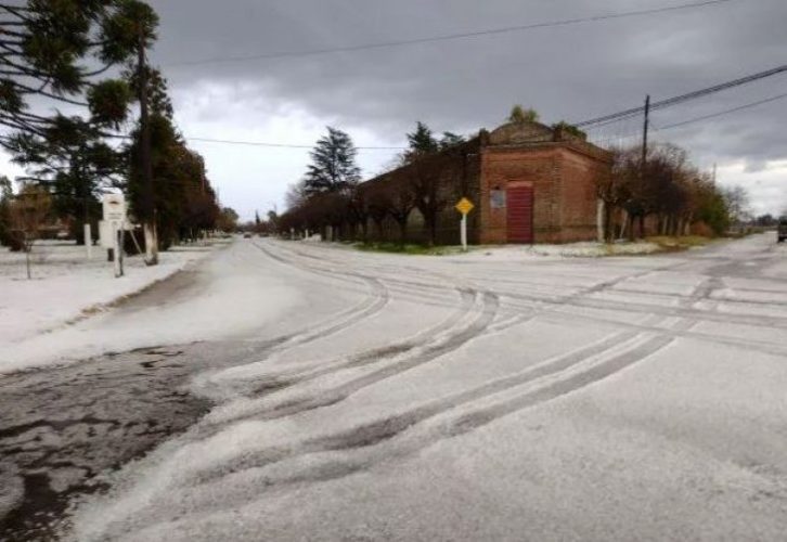 Video Impactante Temporal De Lluvia Viento Y Granizo En Saladillo