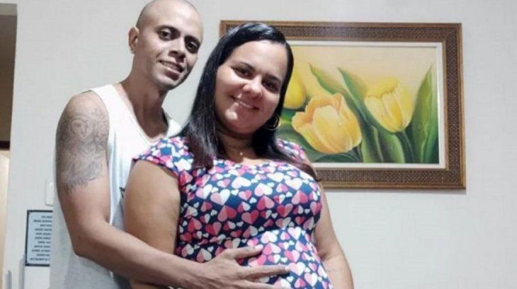 La pareja brasilera recibió una señal de su bebé.