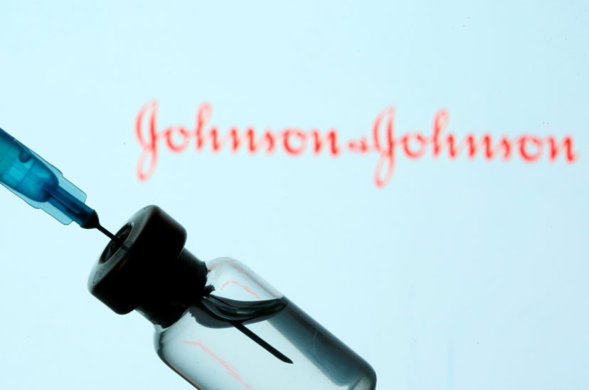 Un comité de expertos sugirió no aplicar más dosis de Johnson & Johnson.
