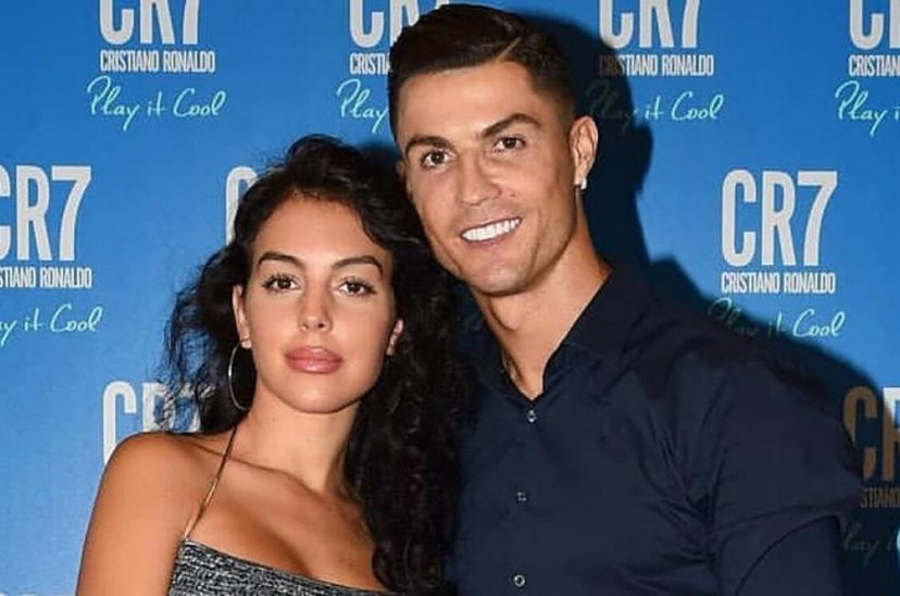 Ronaldo y su esposa