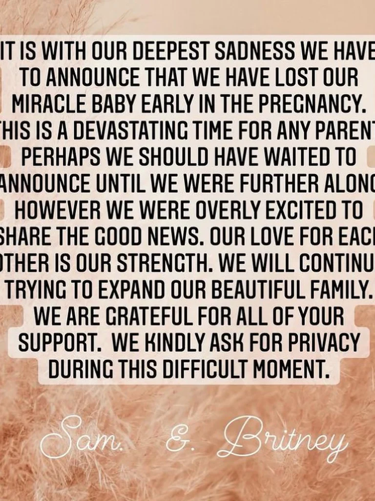 Britney anunció que perdió su embarazo