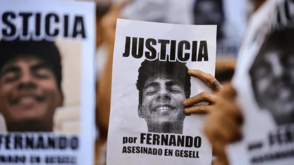 Cartel pidiendo justicia por Fernando Báez Sosa