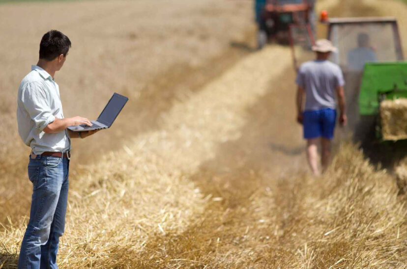 trabajador campo agro tecnología