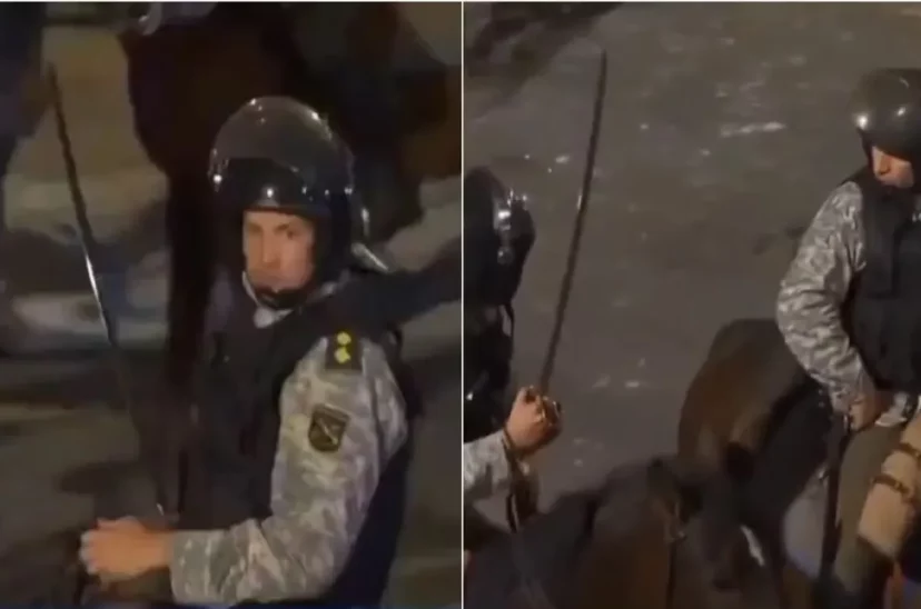Policía uruguay espada