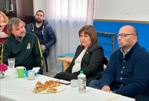 Bullrich con curas