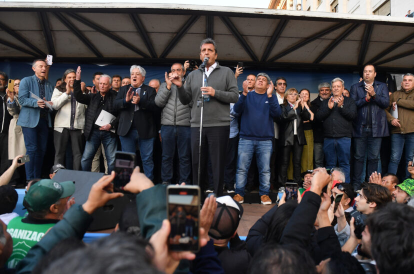 La CGT en un acto con Massa