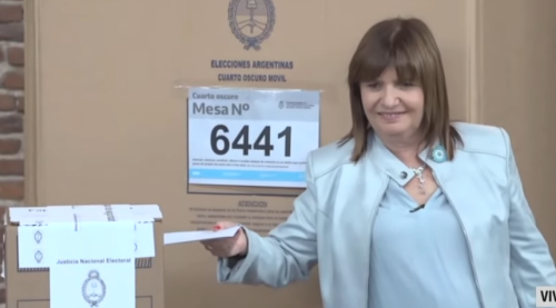 Patricia Bullrich votó en la Sociedad Rural, en las elecciones generales