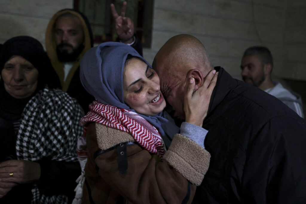 Prisionera palestina recién liberada a a cambio de rehenes israelíes.