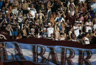 hinchada Lanús