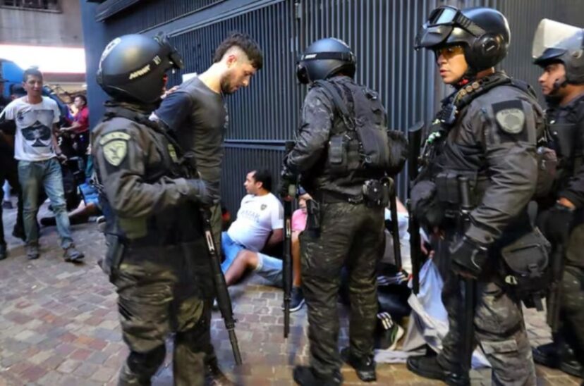 Jubilados detenidos 2