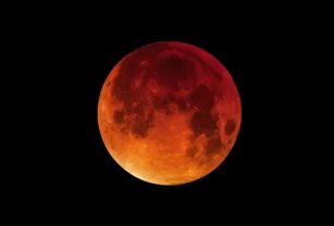 luna roja de sangre planetario eclipse lunar